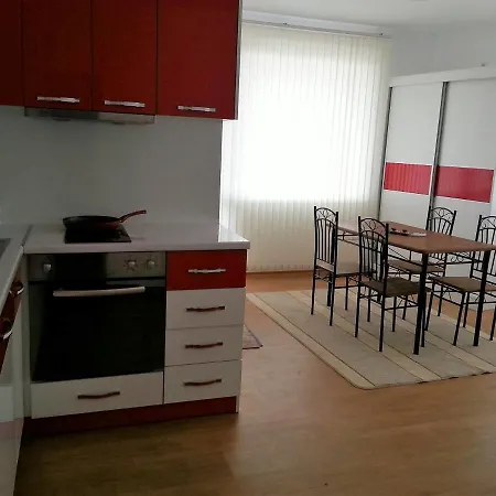 דירה Studio Ioana פומורי